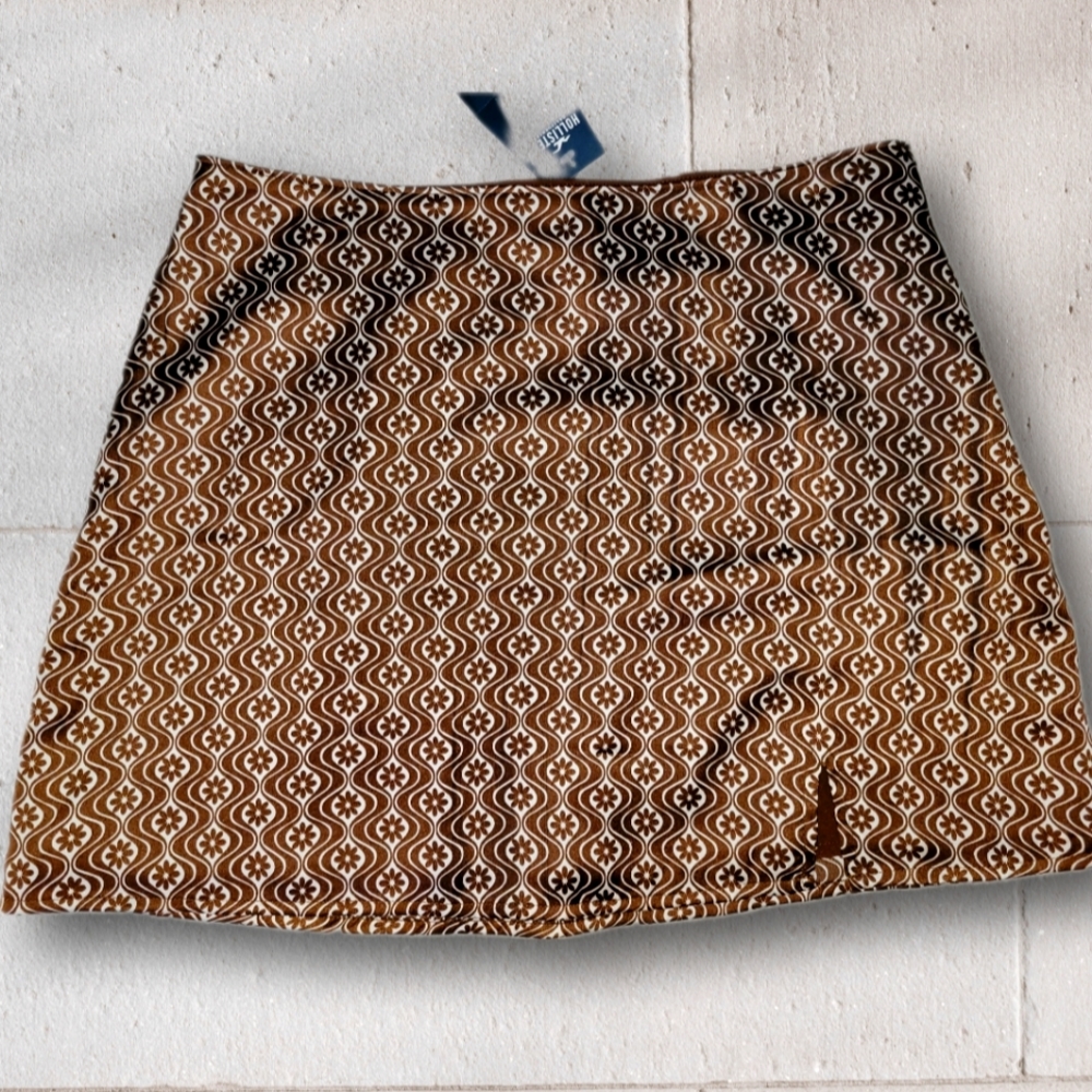 Hollister satin skirt